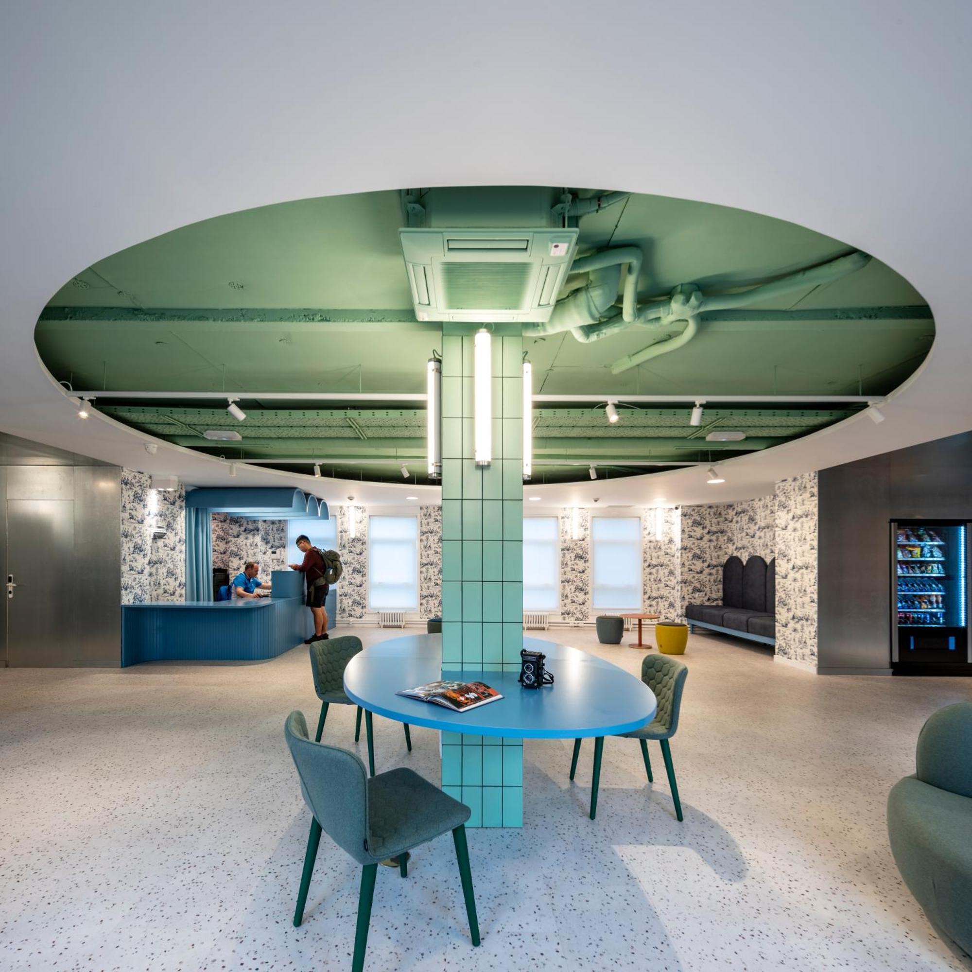 Loop Inn Hostel ซานติอาโก เด กอมโปสเตลา ภายนอก รูปภาพ