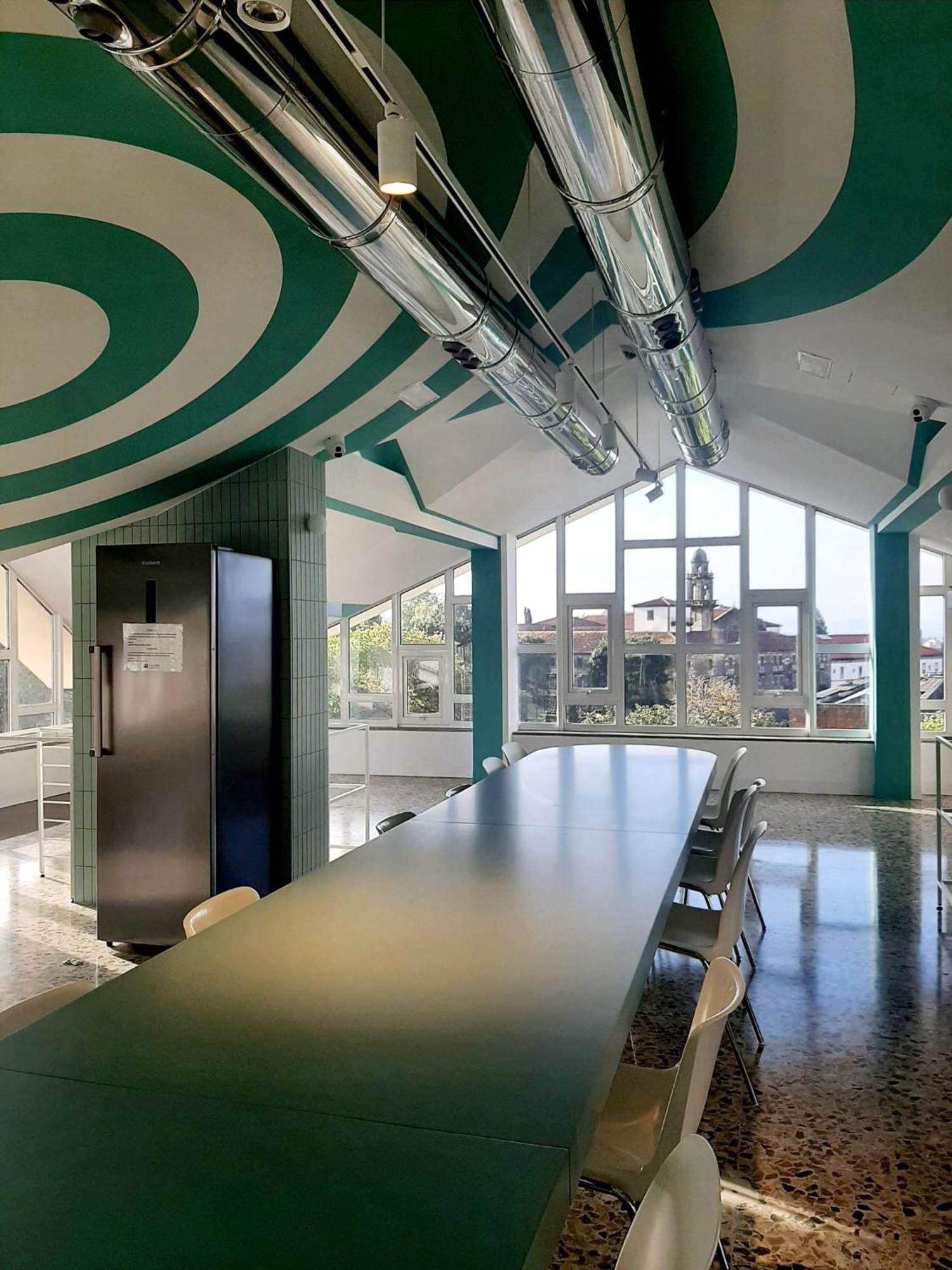 Loop Inn Hostel ซานติอาโก เด กอมโปสเตลา ภายนอก รูปภาพ