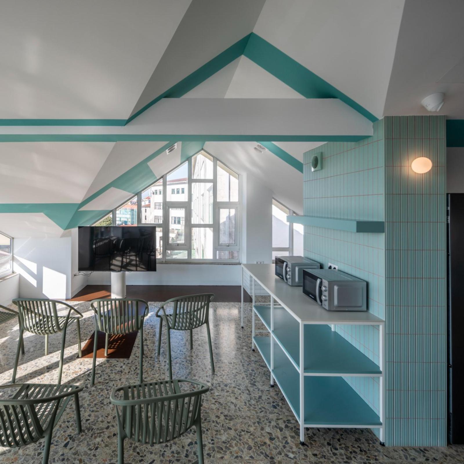 Loop Inn Hostel ซานติอาโก เด กอมโปสเตลา ภายนอก รูปภาพ