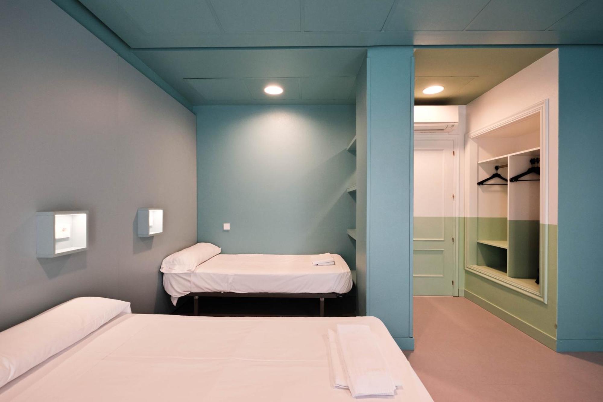 Loop Inn Hostel ซานติอาโก เด กอมโปสเตลา ภายนอก รูปภาพ