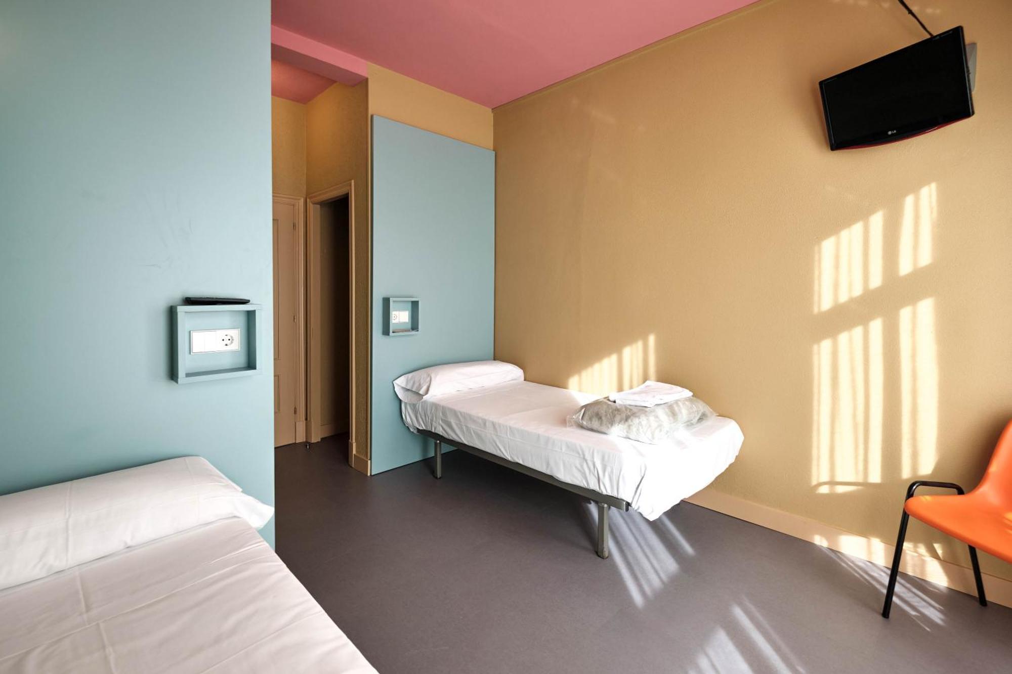Loop Inn Hostel ซานติอาโก เด กอมโปสเตลา ภายนอก รูปภาพ