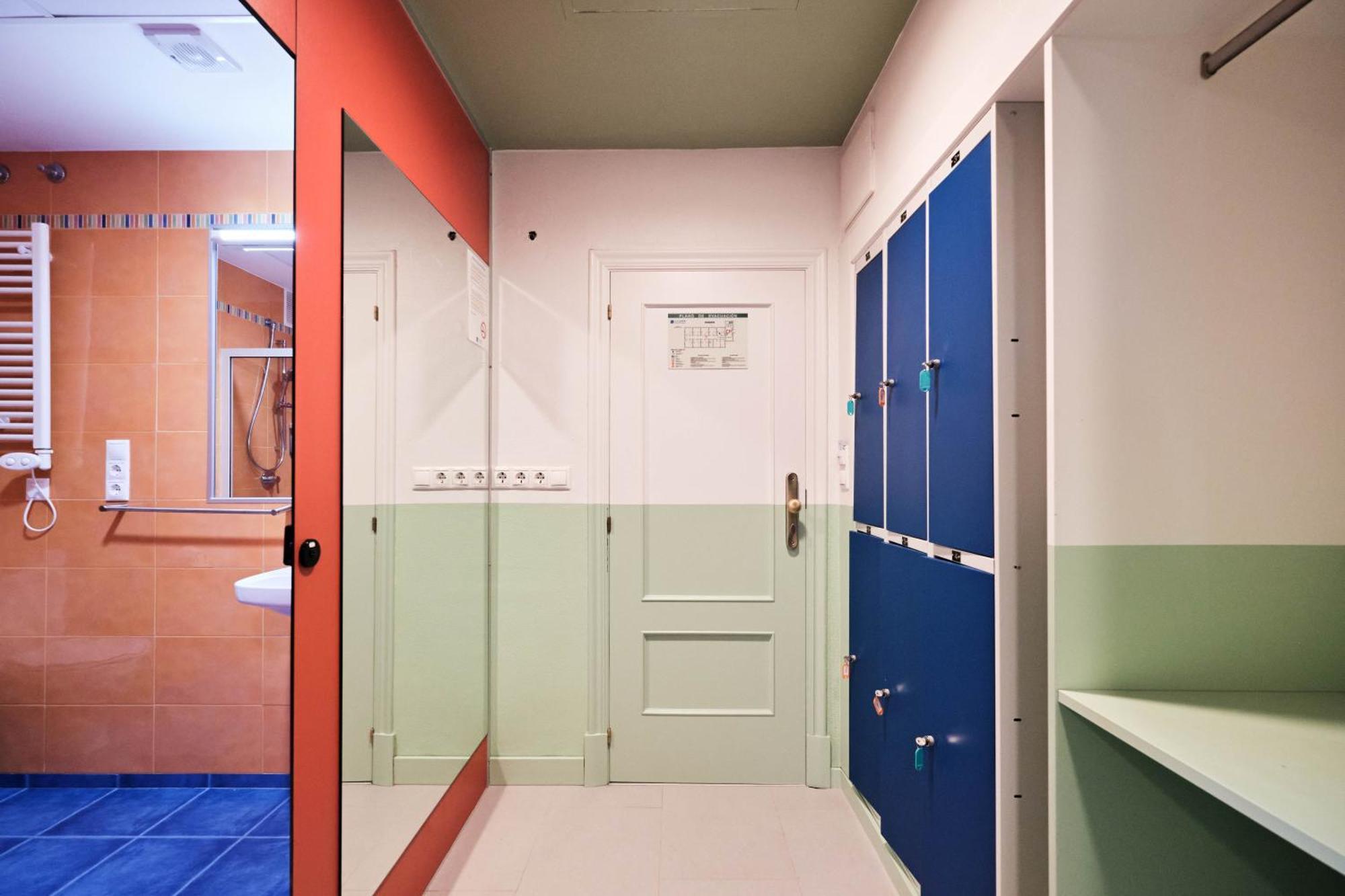 Loop Inn Hostel ซานติอาโก เด กอมโปสเตลา ภายนอก รูปภาพ